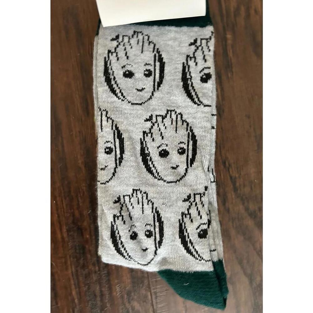 Groot socks - Picture 2 of 3